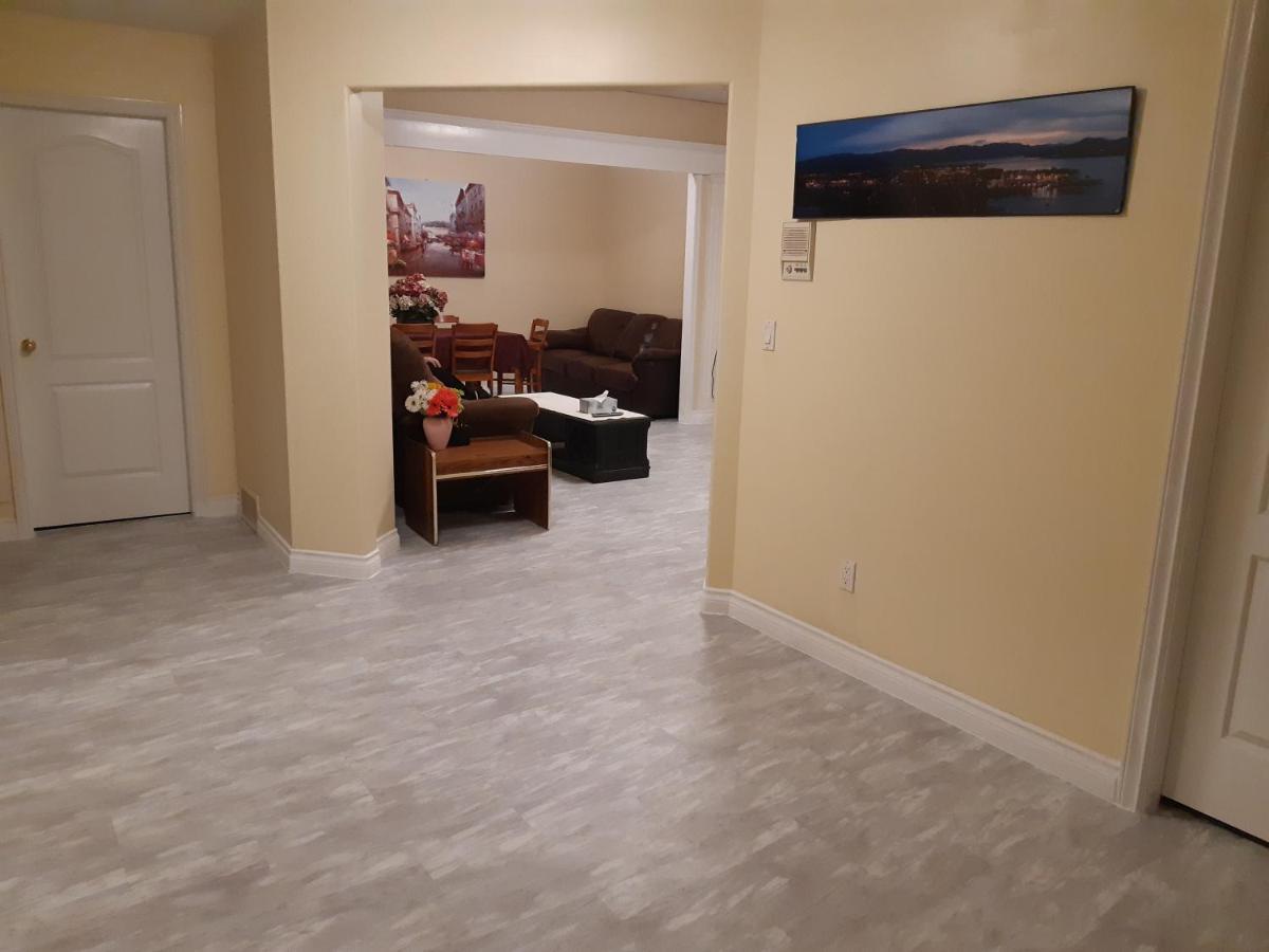 Lakeview House With 4 Rooms Kelowna Near Downtown & Knox Moutain Buitenkant foto